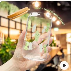 Matcha Glass Cup 16oz - Smiski Inspired  | Bamboo Lid & Straw – Kawaii Japanese Aesthetic Drinkware Gift for Matcha Lovers