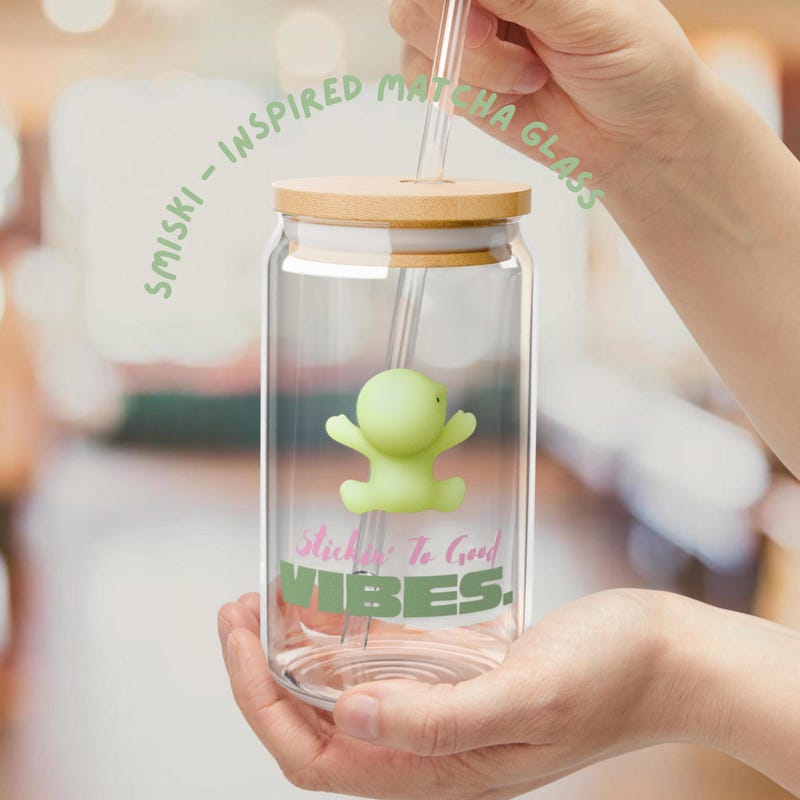Matcha Glass Cup 16oz – Smiski Inspired Hipper | Bamboo Lid & Straw – Kawaii Japanese Aesthetic Drinkware Gift