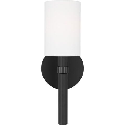 Manor Medium Sconce